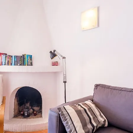 Capuchinos, Apartamento