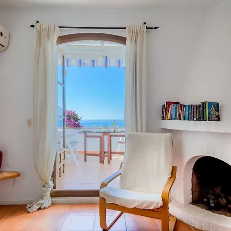 Daire Capuchinos, Nerja